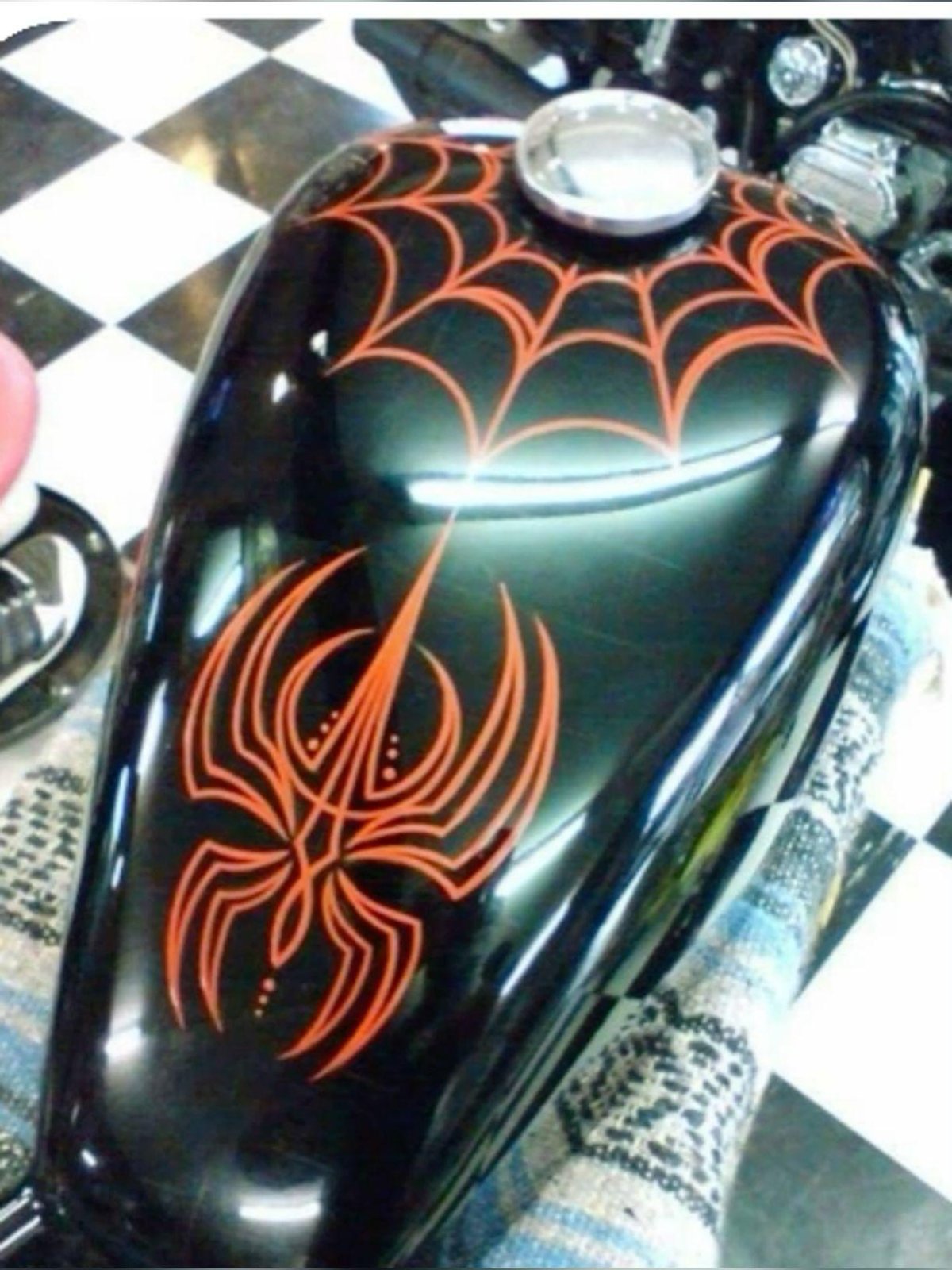 Пинстрайпинг Харлей