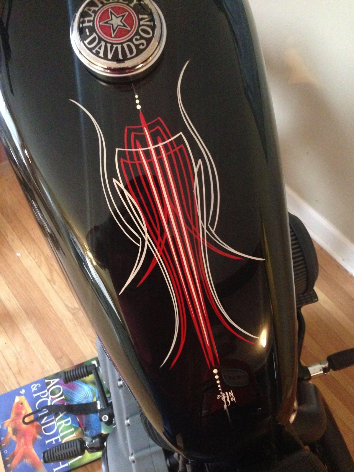 Harley Пинстрайпинг