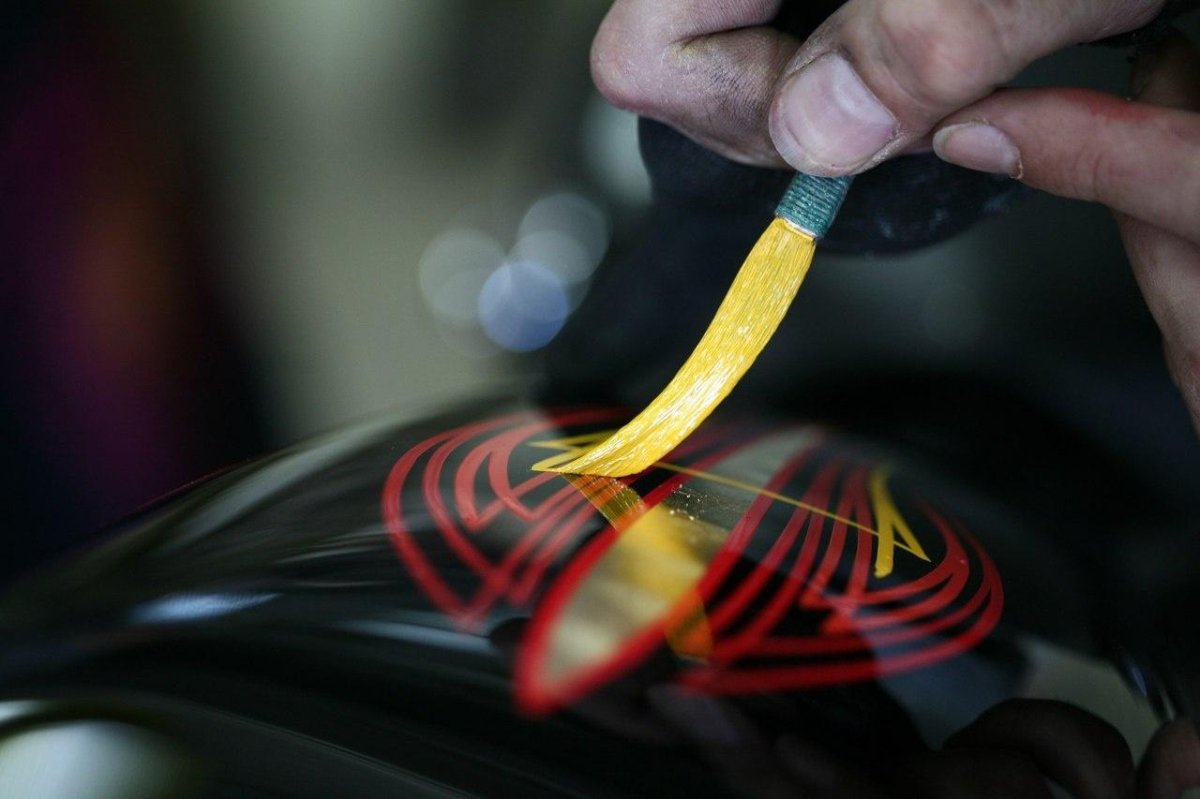 Пинстрайпинг на авто