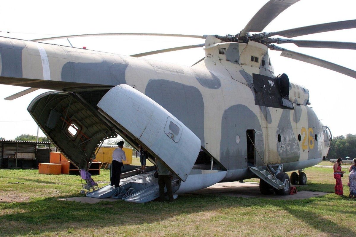 Ми 26 кабина