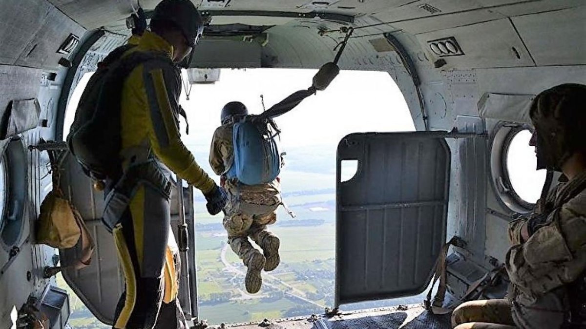 Десантирование с ми 8