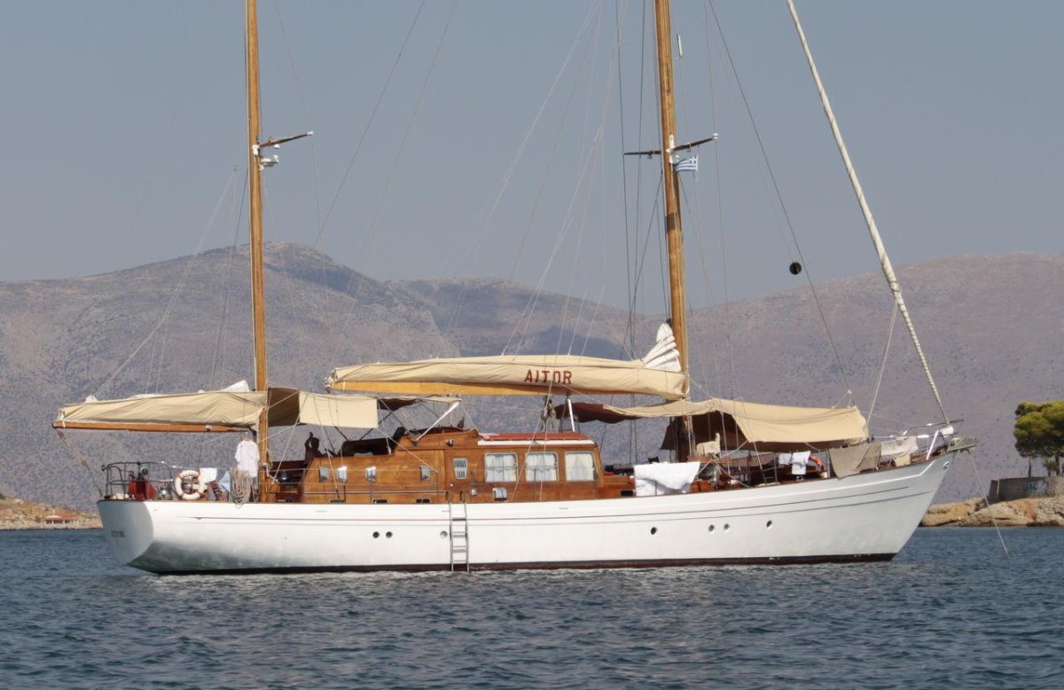 Яхта Кетч парусная