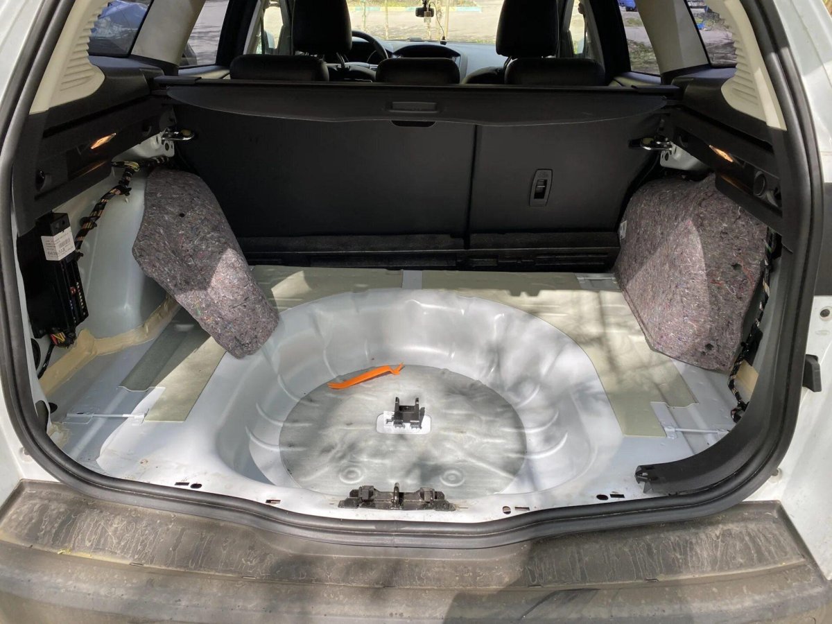 Багажник Форд фокус 2 хэтчбек шумка