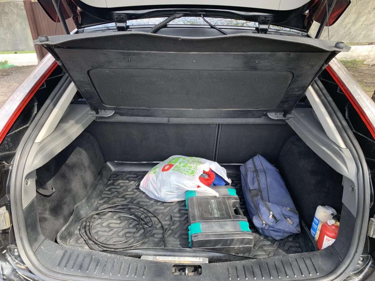 Полка Форд фокус 2 хэтчбек