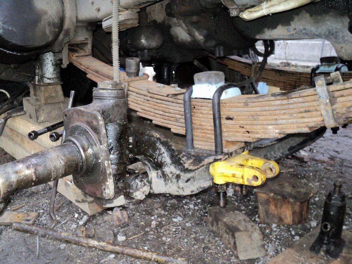 Передняя балка МАЗ 5337