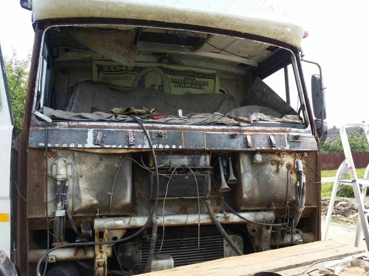 Кабина МАЗ 5337 первой комплектации