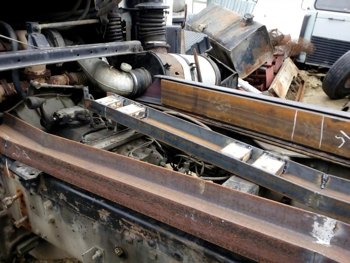 Надрамник для КМУ на КАМАЗ