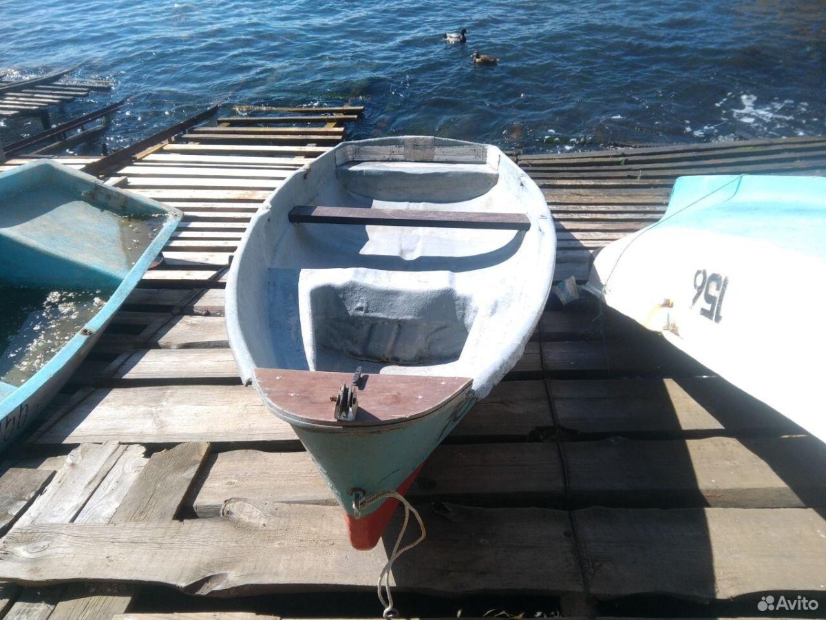 Стеклопластиковая лодка Пелла
