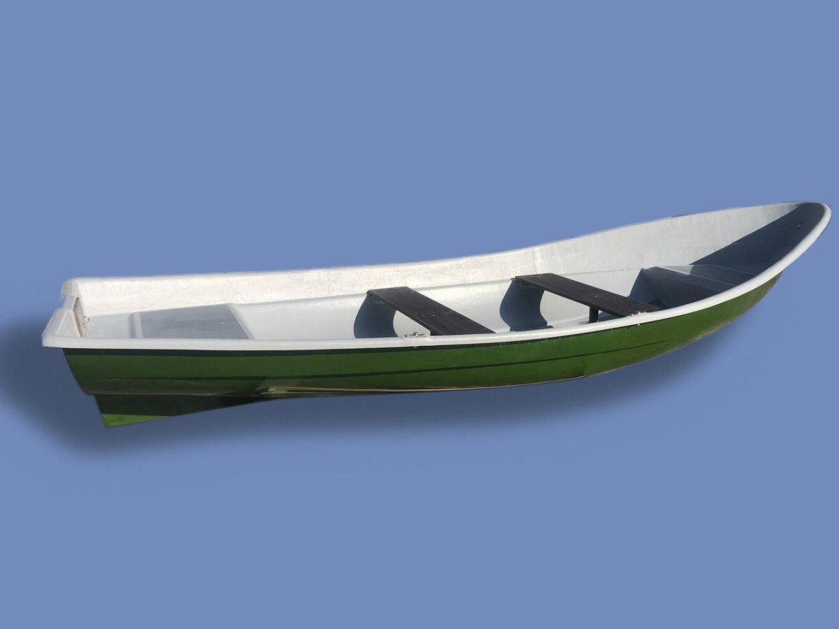 Лодка Аврора 375