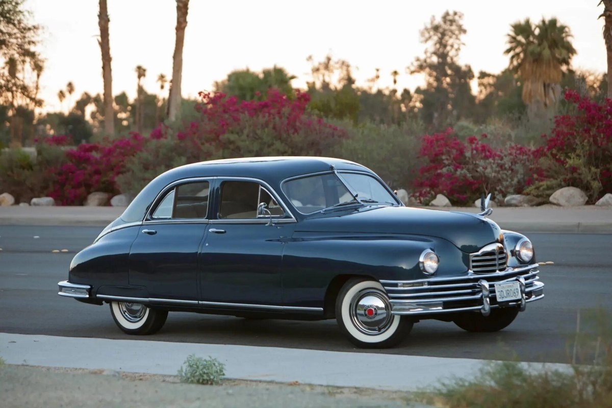 Packard Deluxe eight sedan Touring 1948
