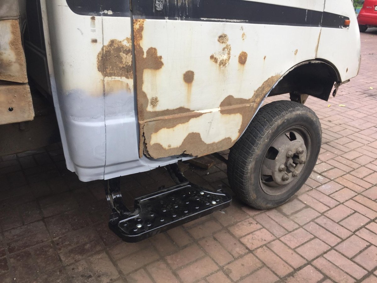 Подножка Газель 3302