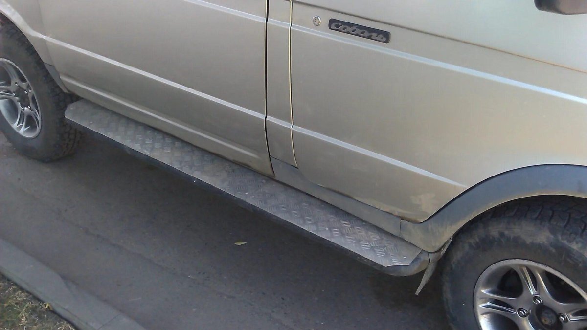 Подножка Соболь 4х4