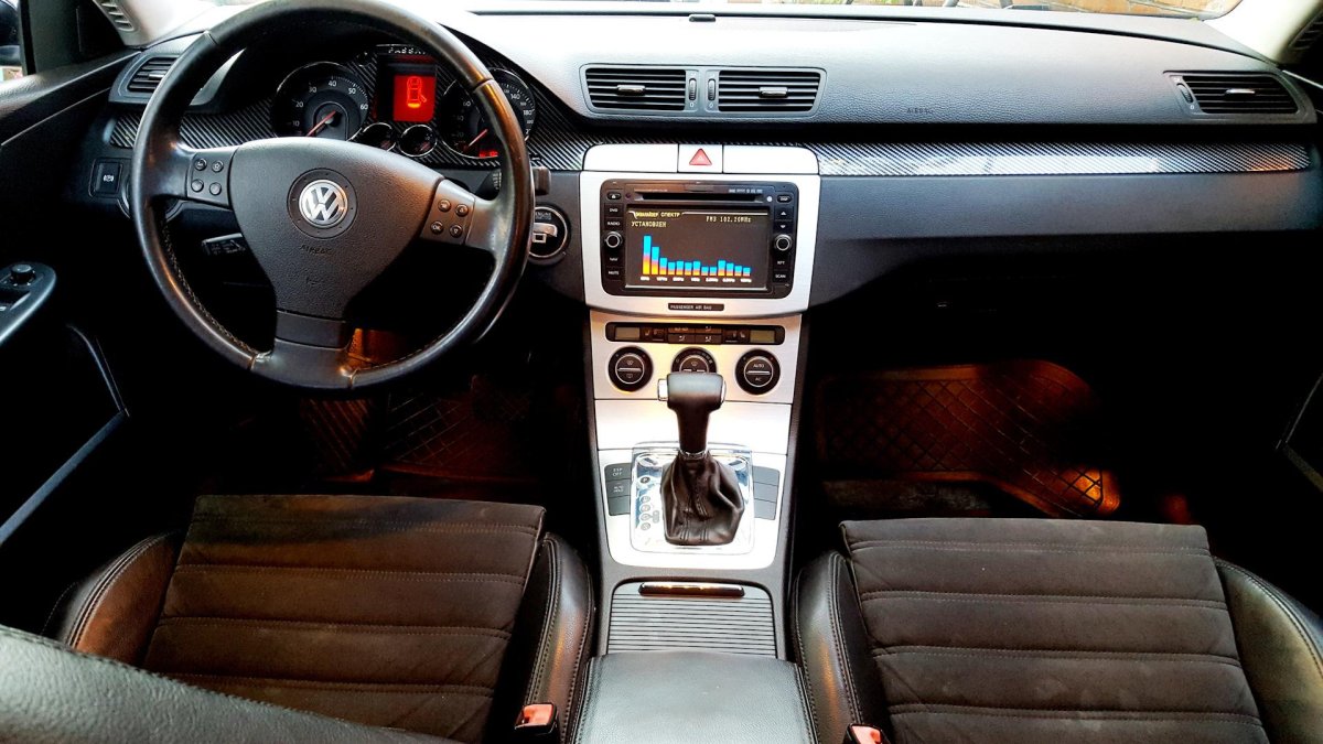Volkswagen Passat b6 салон