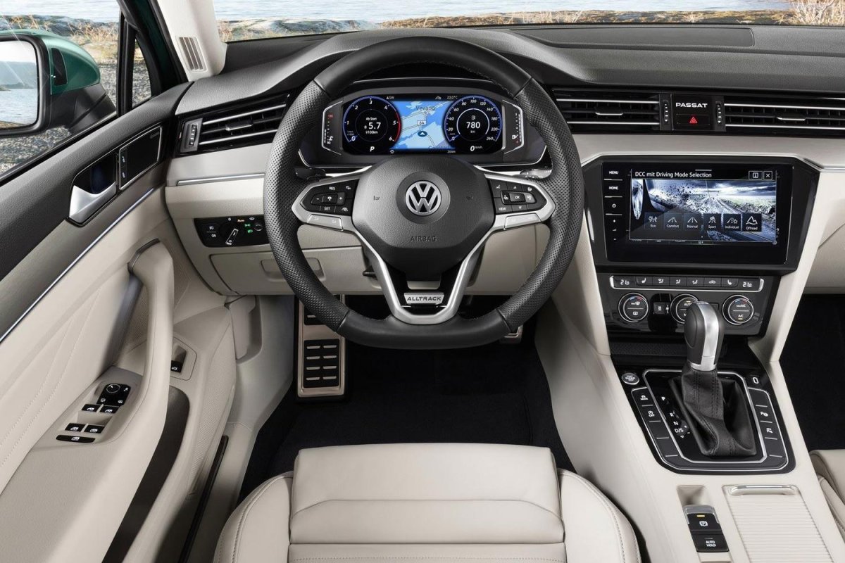 Volkswagen Passat Alltrack 2020 Interior