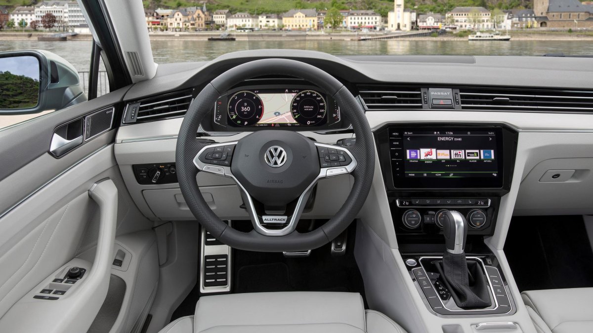 VW Passat Alltrack 2021