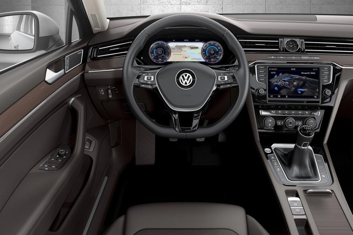 Volkswagen Passat 2016 салон