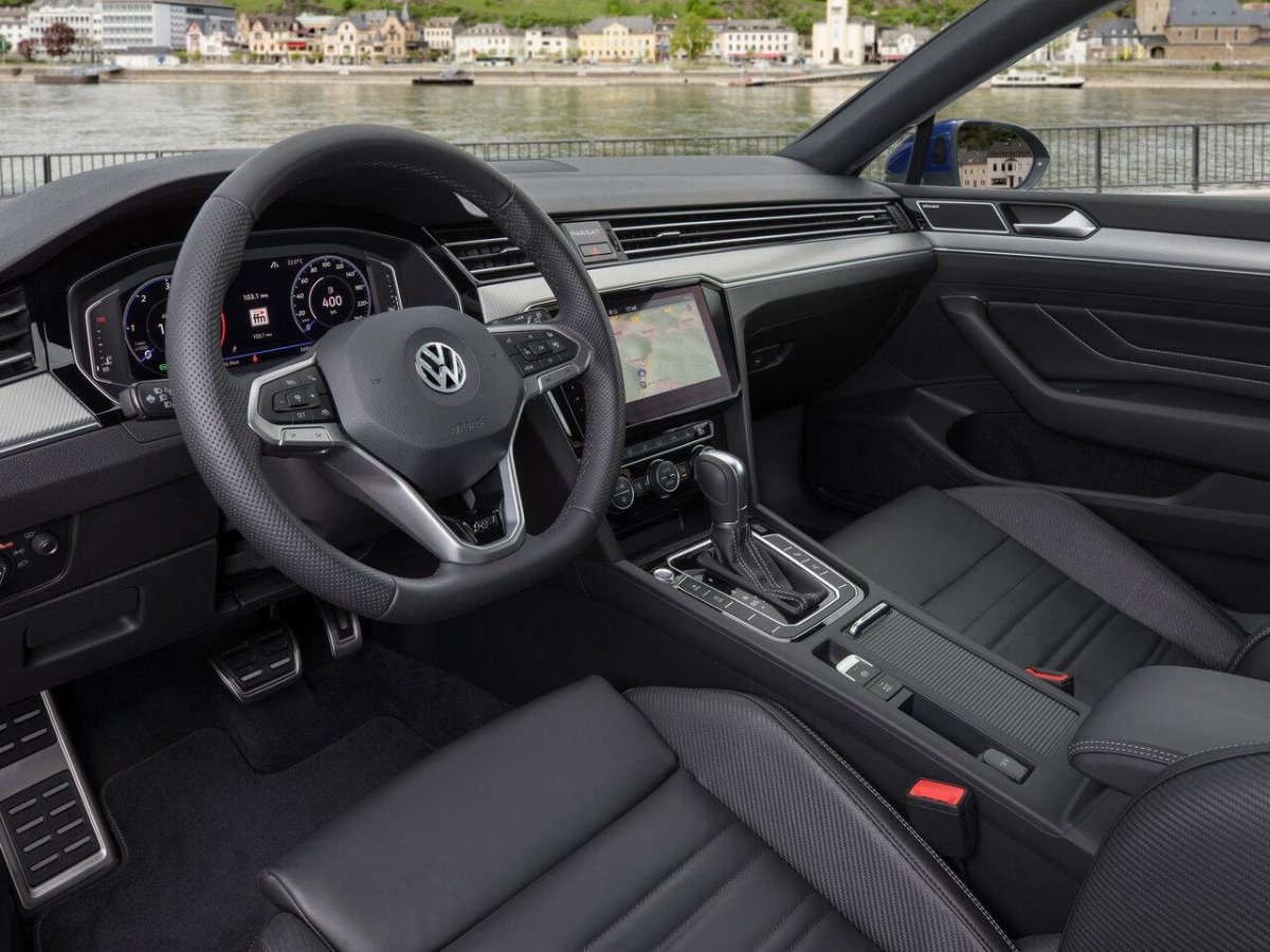 Volkswagen Passat b8 Interior