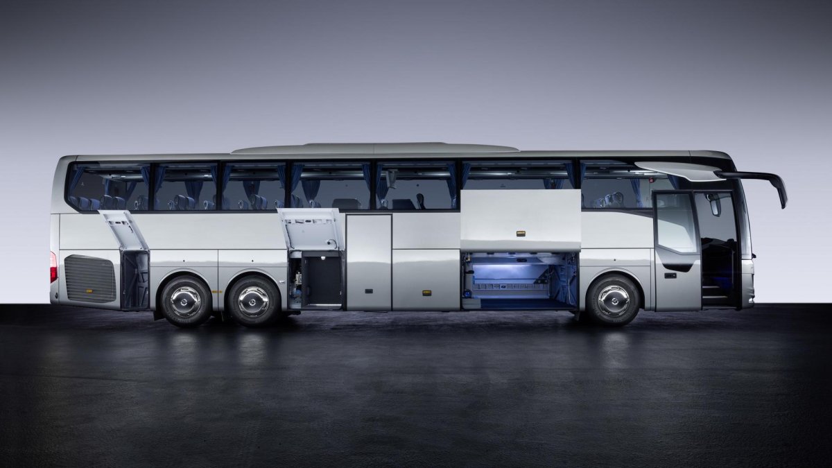 Mercedes-Benz Tourismo RHD