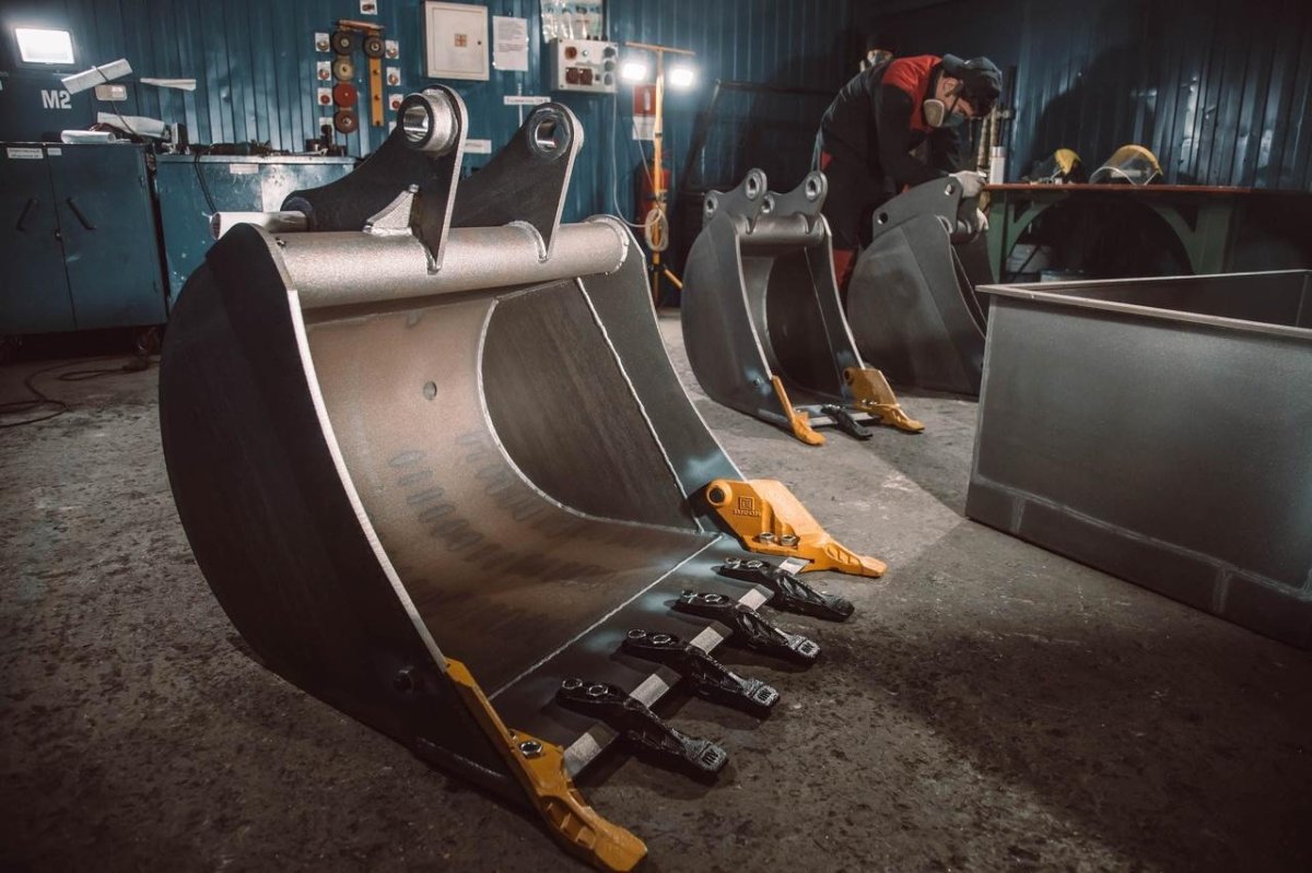 Навесное оборудование для экскаватора