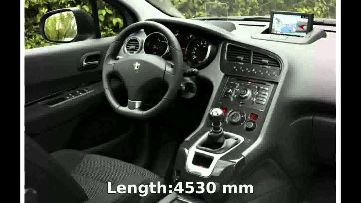 Peugeot 3008 2011 салон