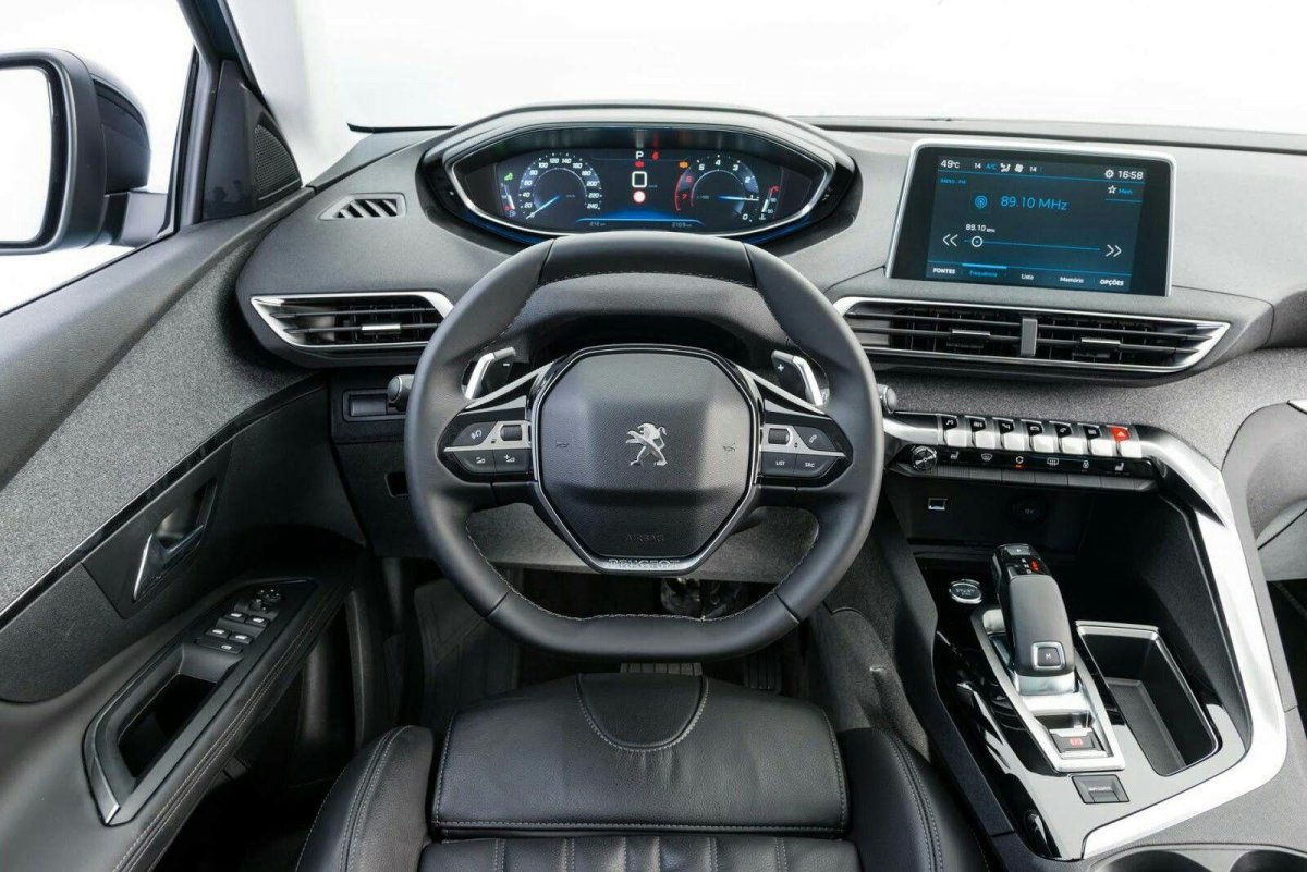 Новый Peugeot 5008