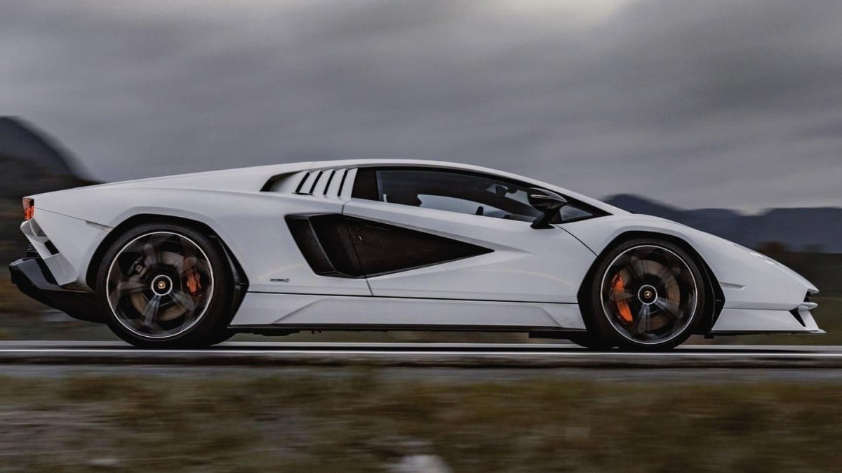 Lamborghini Countach LP 800-4