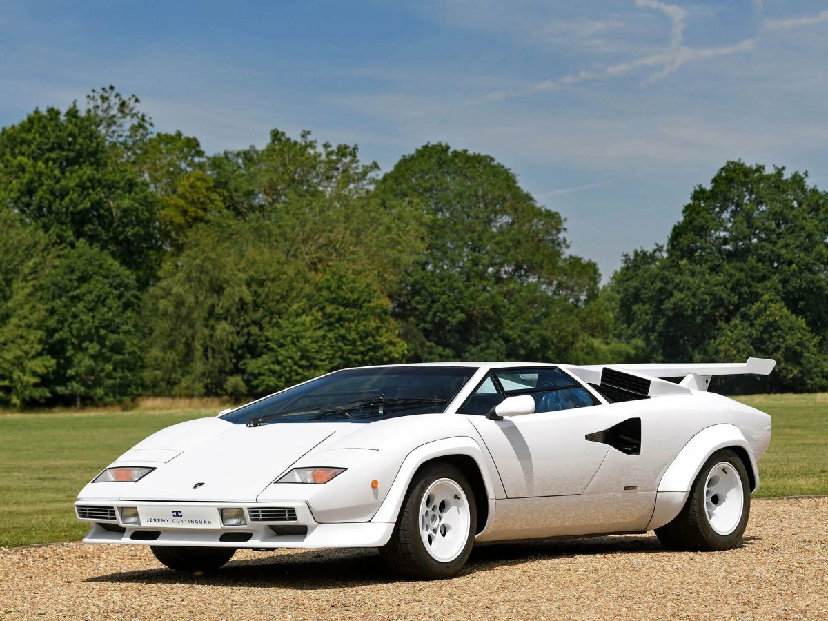 Ламборджини Countach 2020