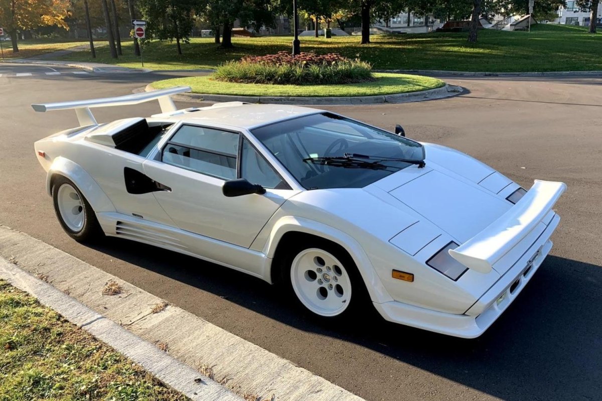 Lamborghini Countach 5000qv