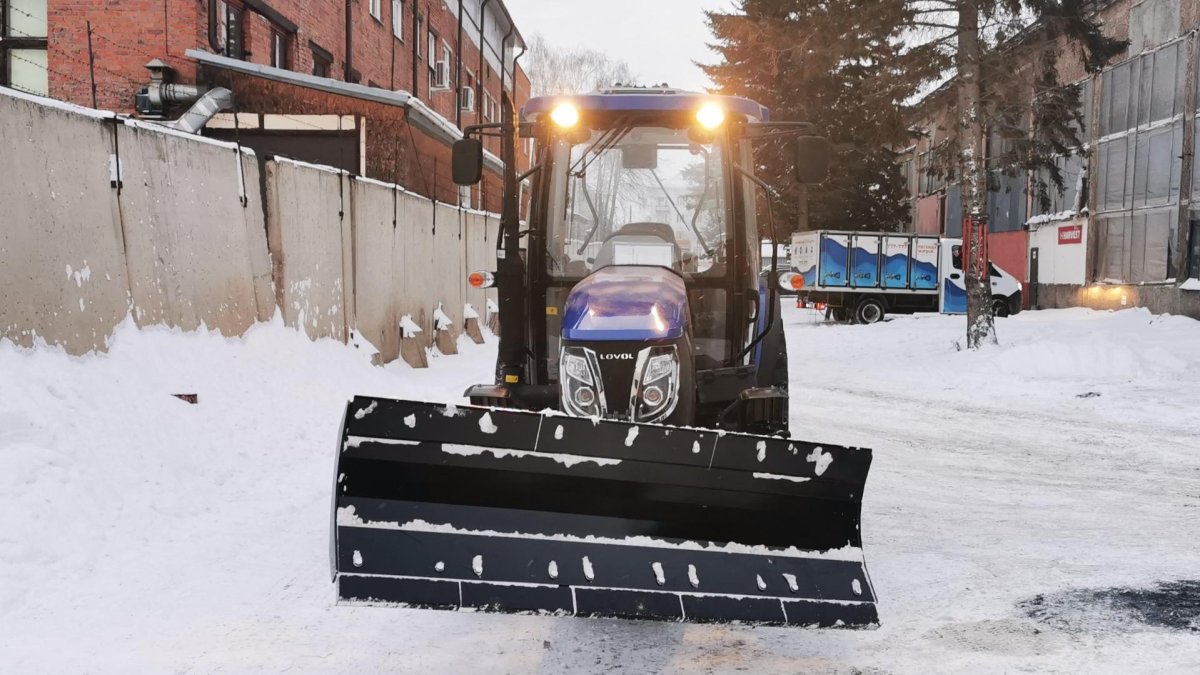 ° °° ° ° отвал коммунальный для Lovol 504