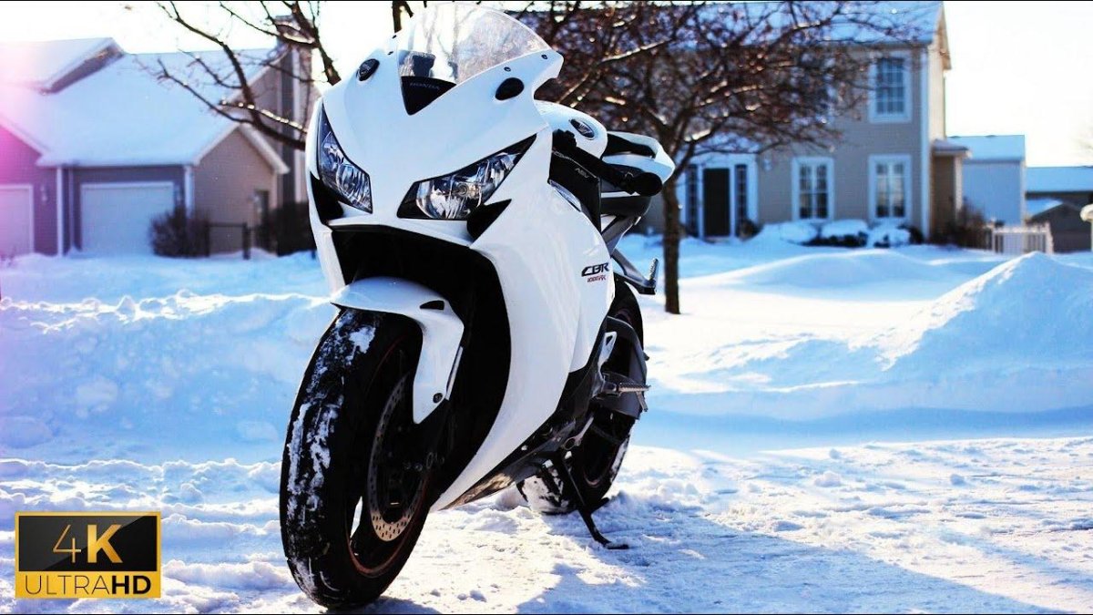 Хонда СБР 600 зимой