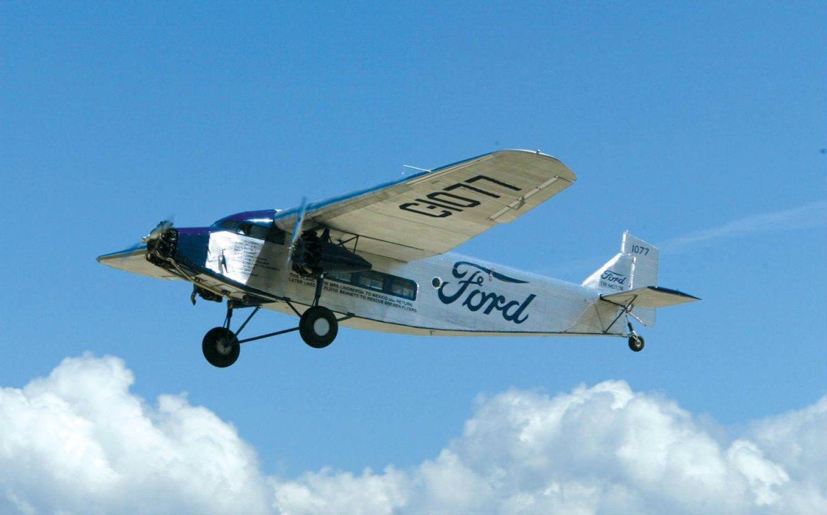 Stinson sm6000b Trimotor