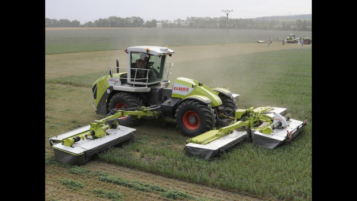 Самоходная косилка CLAAS