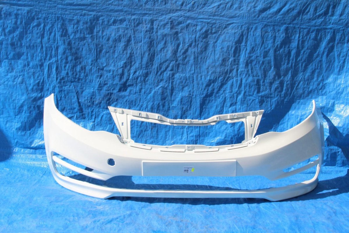 Бампер передний Киа Рио 3 белый