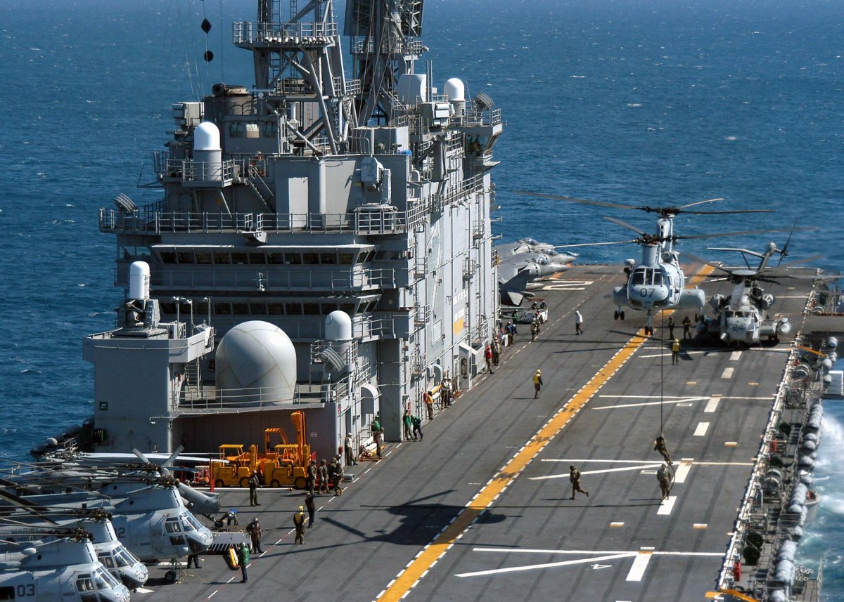 Десантный корабль Тарава