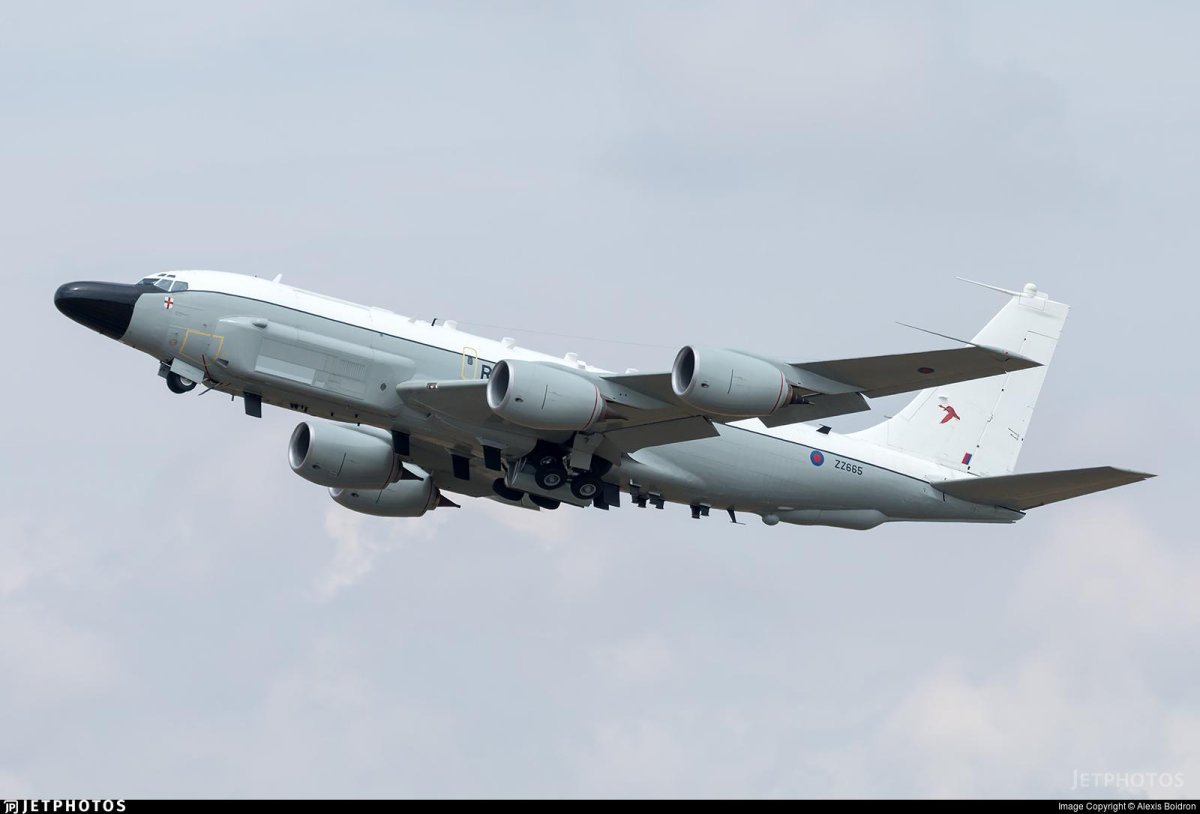 ВВС RC-135w Rivet Joint