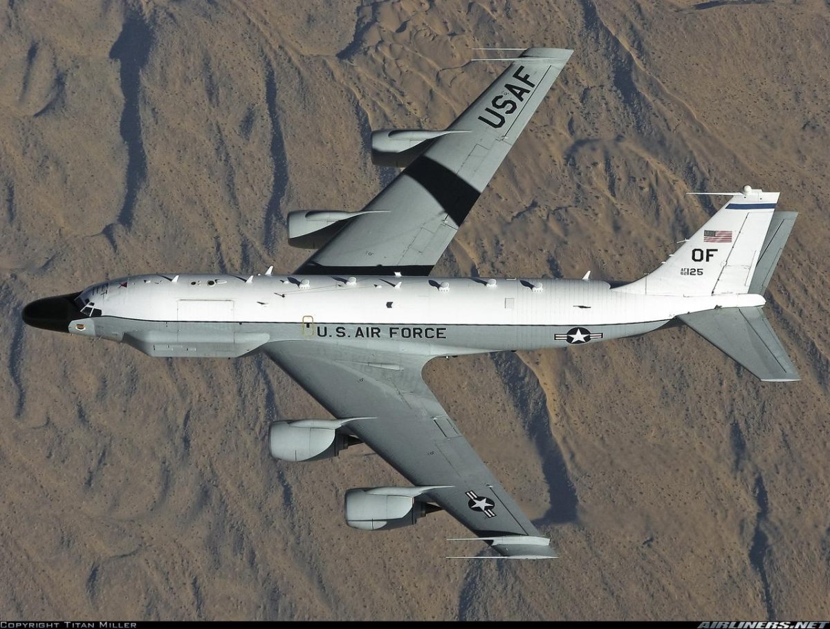RC-135w Rivet Joint