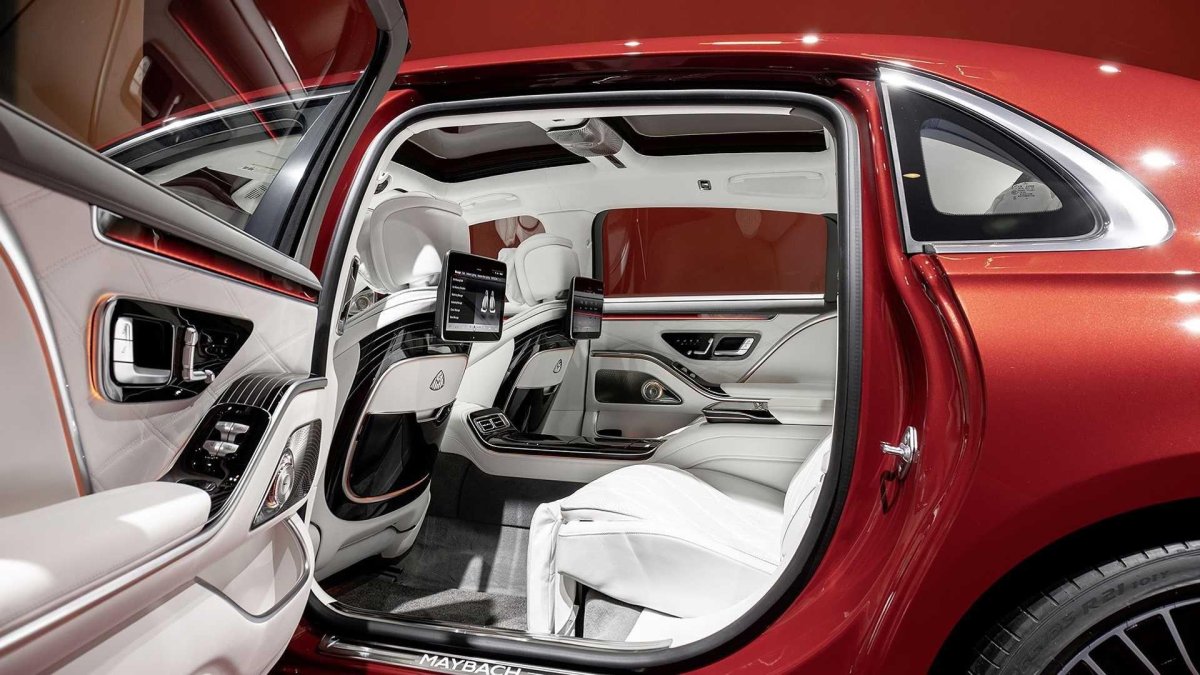 Мерседес Майбах 2021 s класс