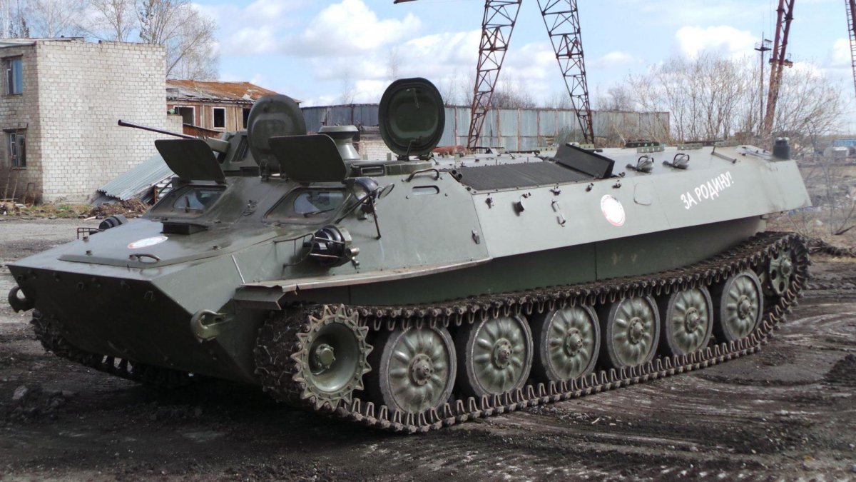 Транспортер тягач МТ ЛБ