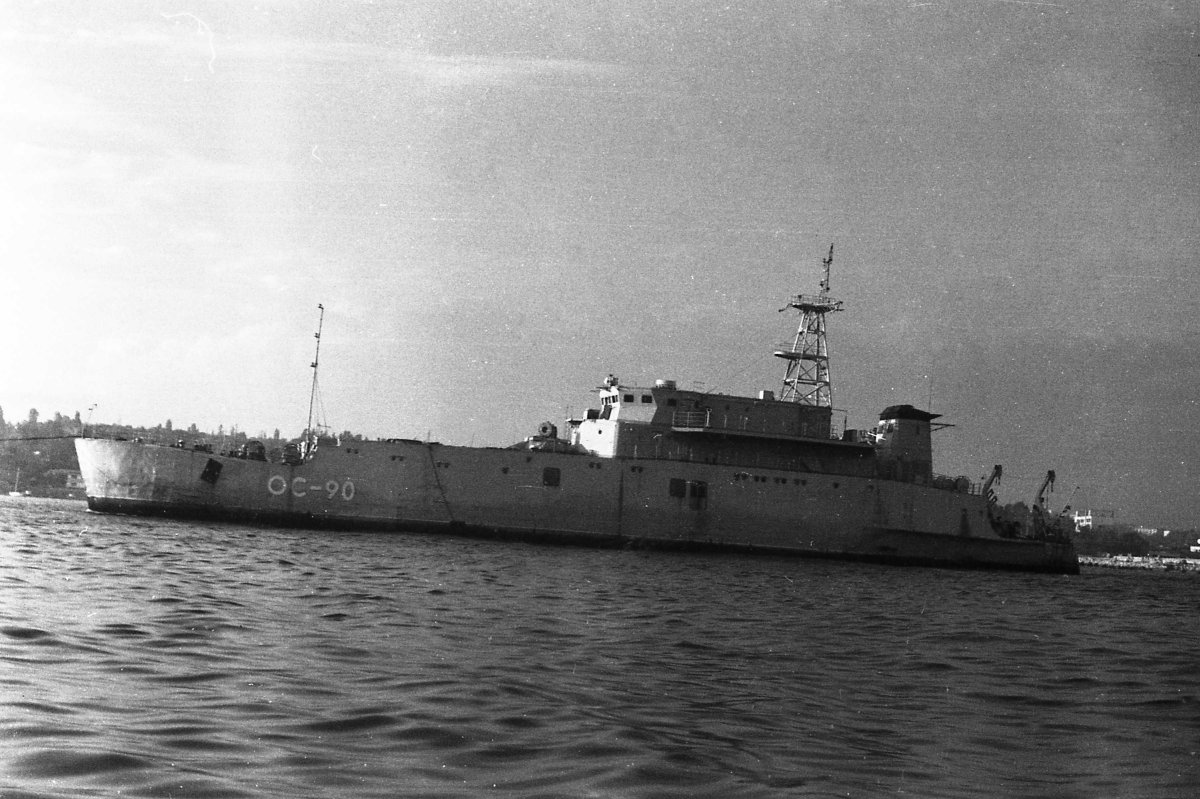 Опытовое судно Диксон ЧФ СССР