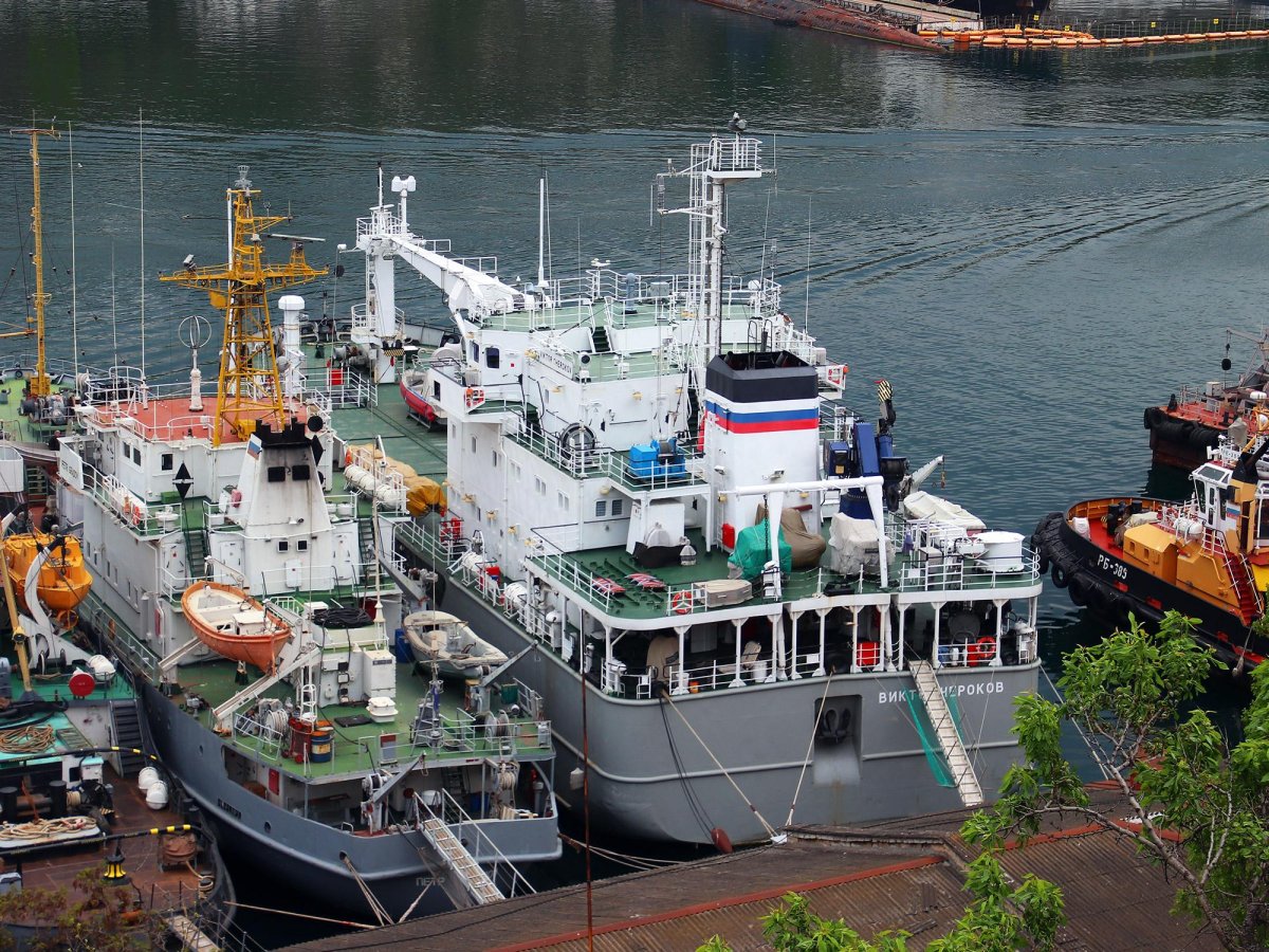 Виктор Чероков судно