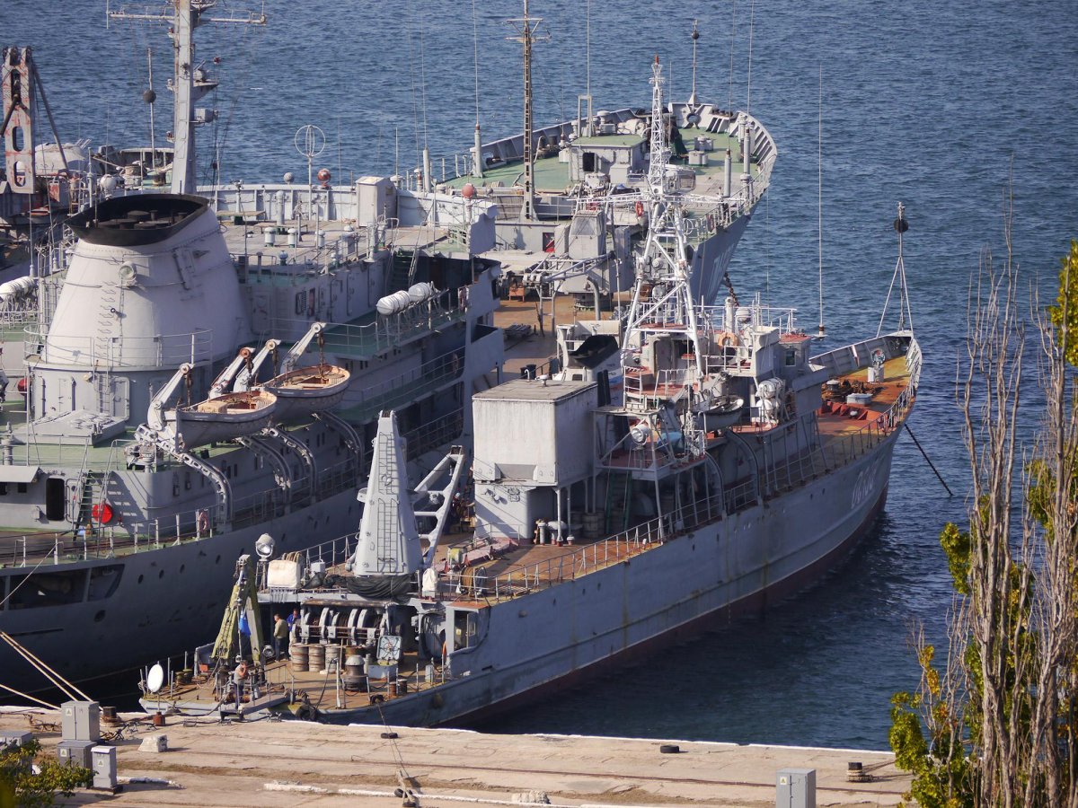 Опытовое судно Ладога