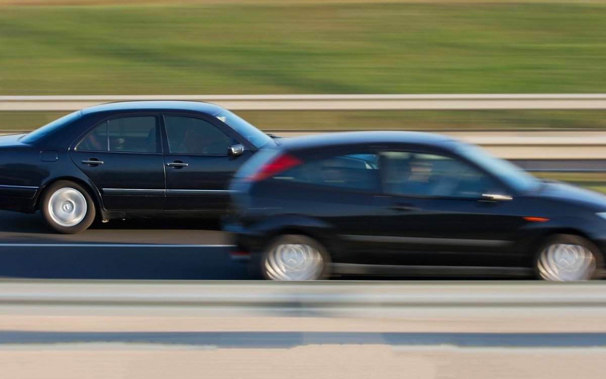 Обгон машины