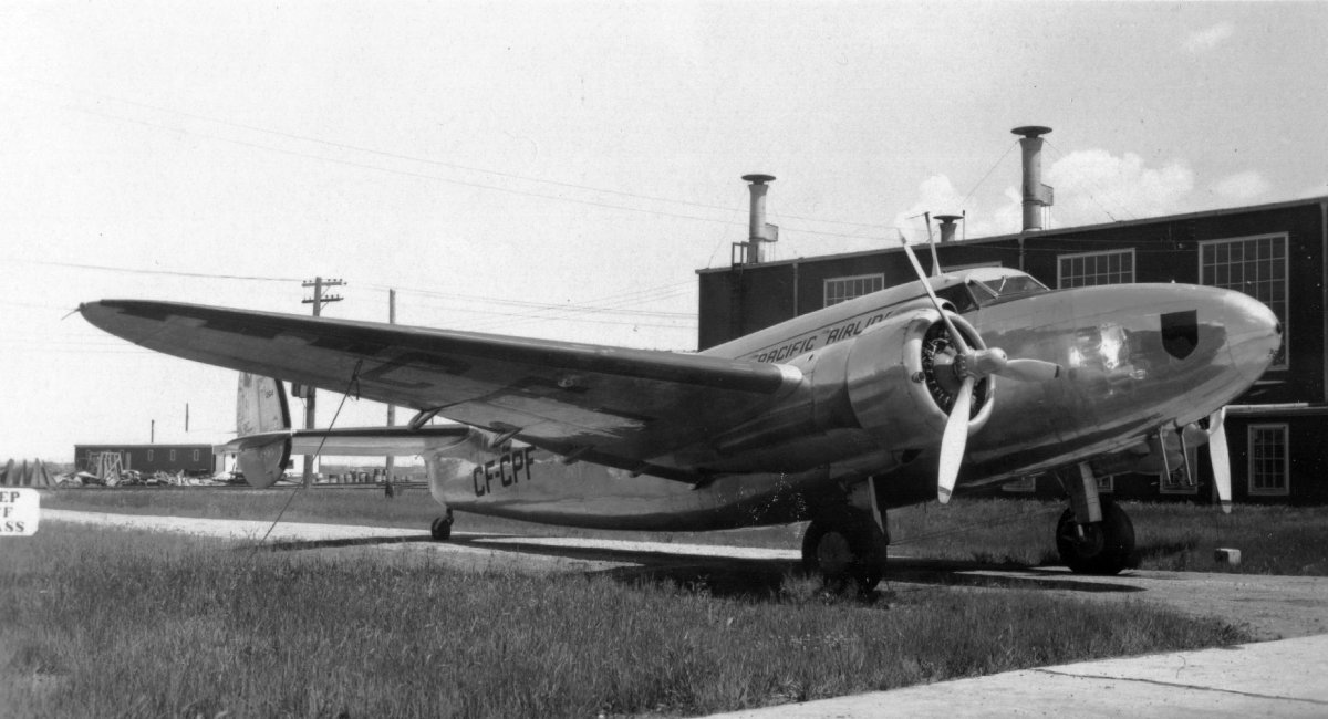 Локхид 18 самолет