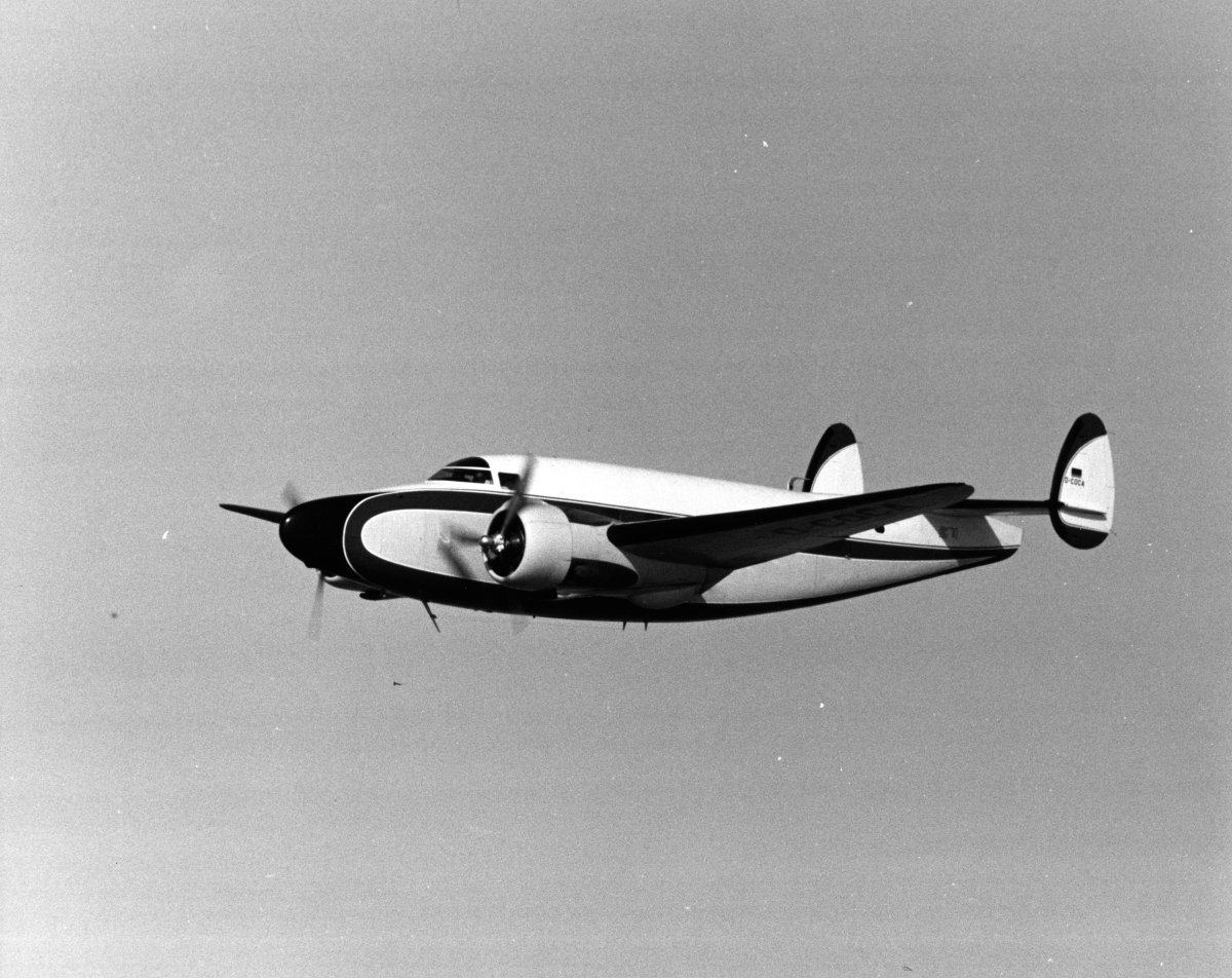 Lockheed model 18 lodestar