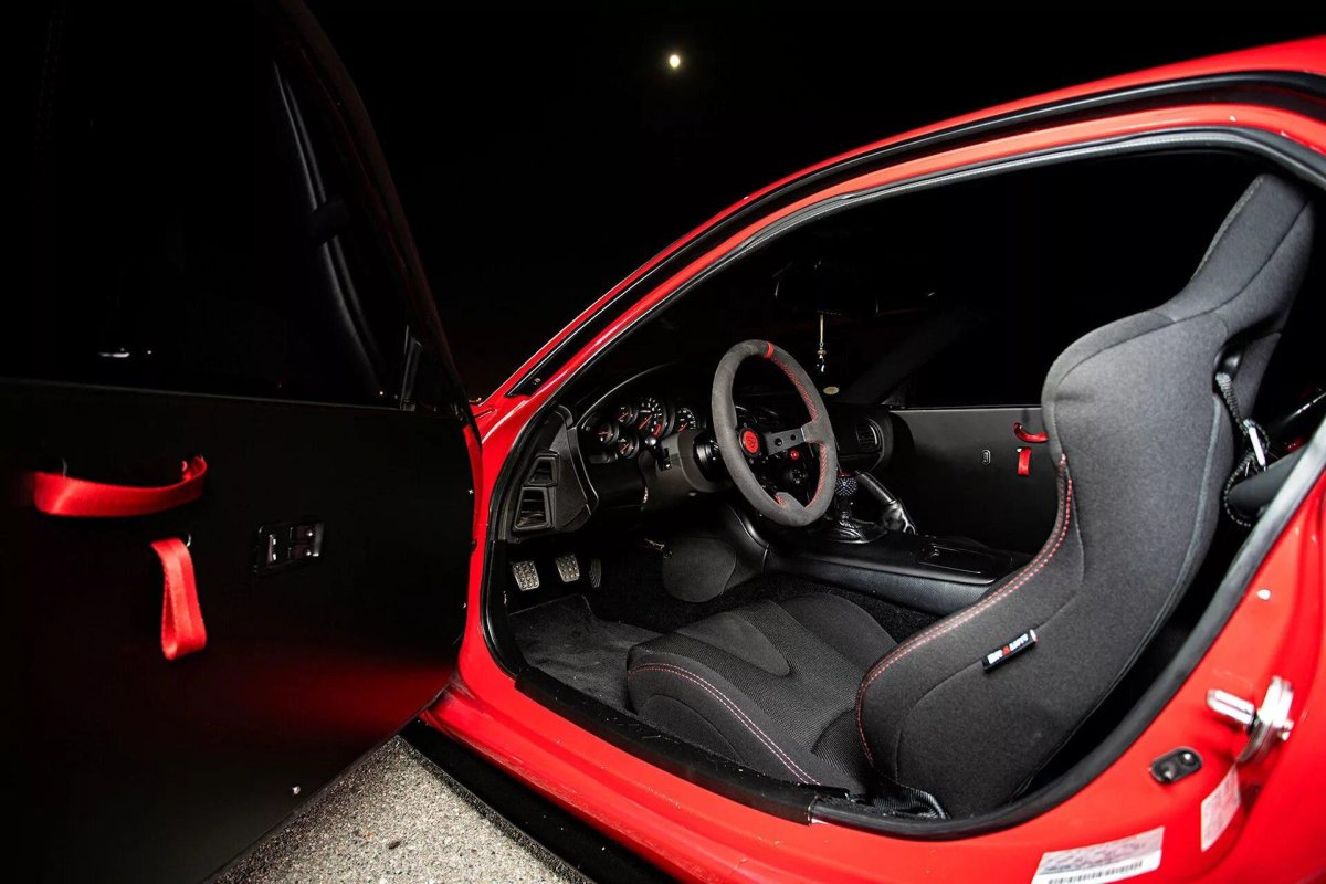 Мазда RX 7 салон