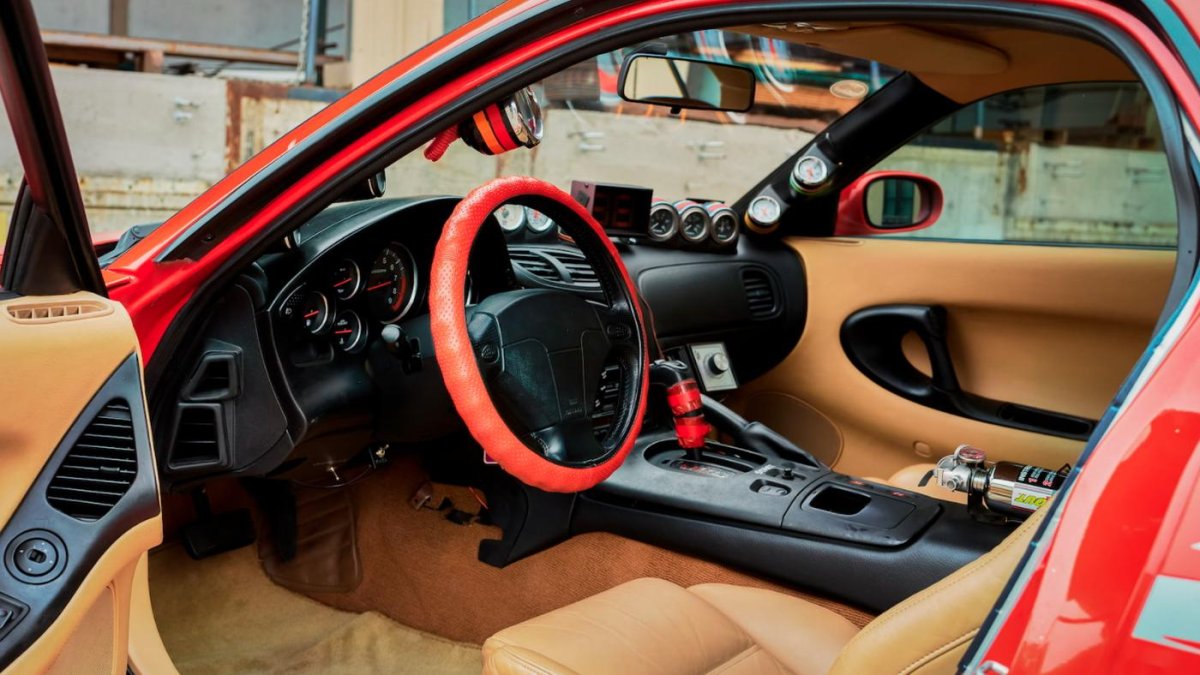 Mazda RX-7 Доминика