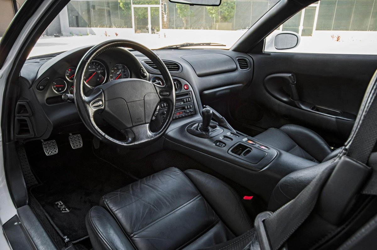 Mazda rx7 FD салон