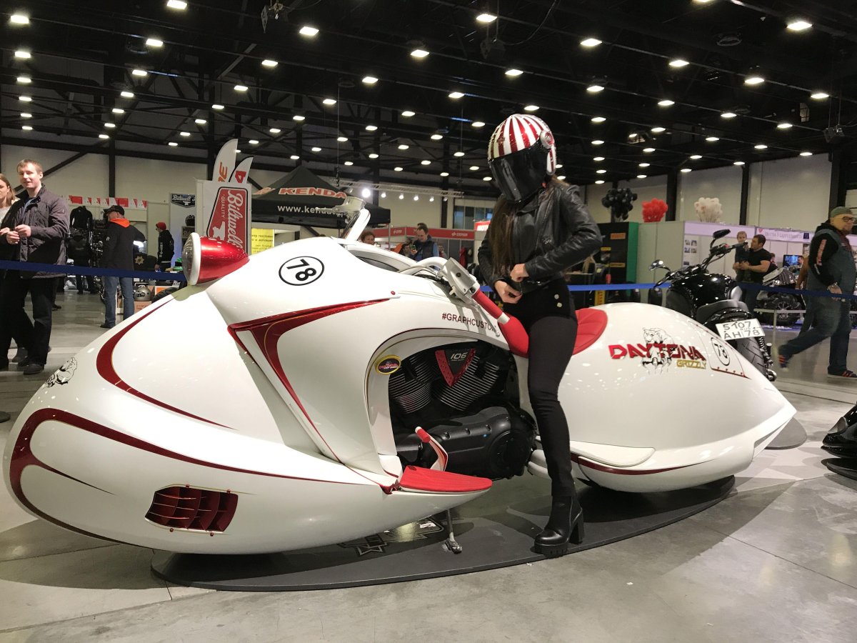 Стримлайнер мото