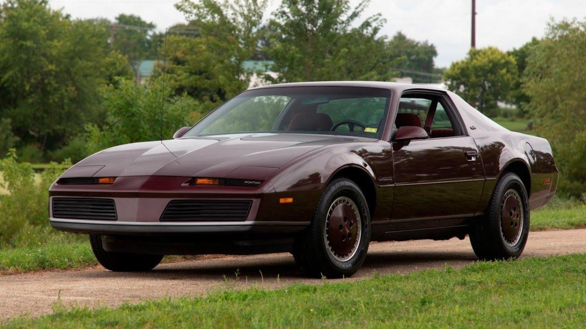 Pontiac Firebird 1982