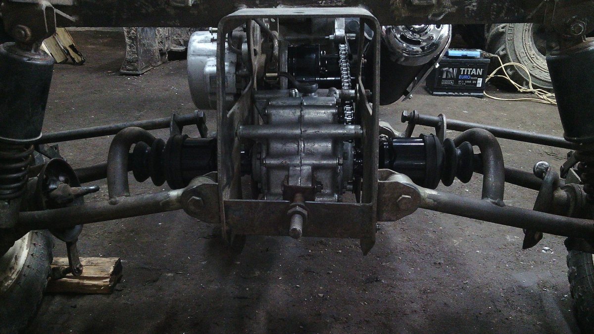 Мост мотороллера муравей